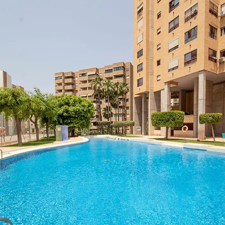 Piso Entreplayas Benidorm Apartman *